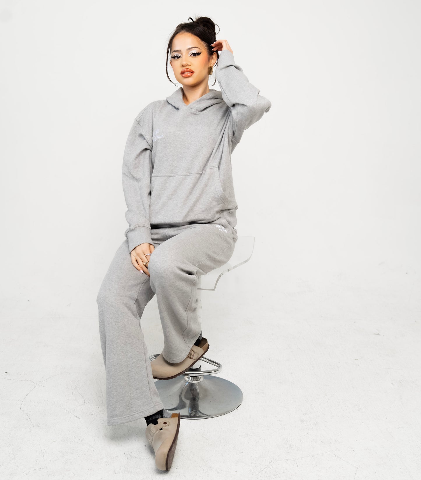 Find Yours ☮︎ Grey Pullover Sweatsuit